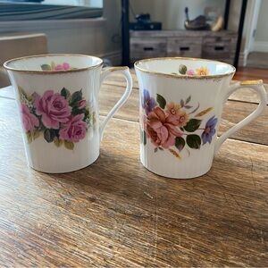 Set of 2 Regal Heritage Tea Mugs Pretty Rose Bouquet English Bone China